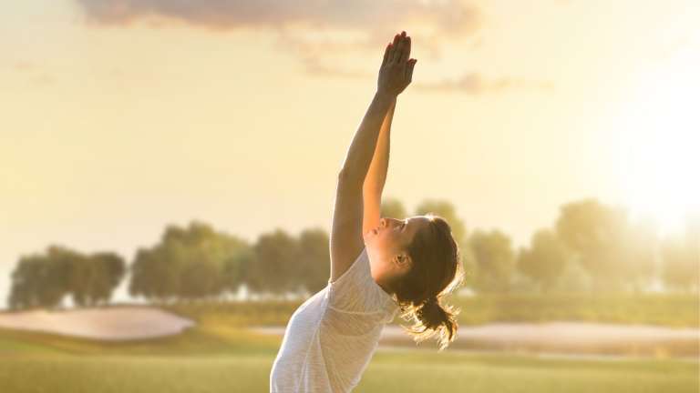 Yoga und Golfspiel